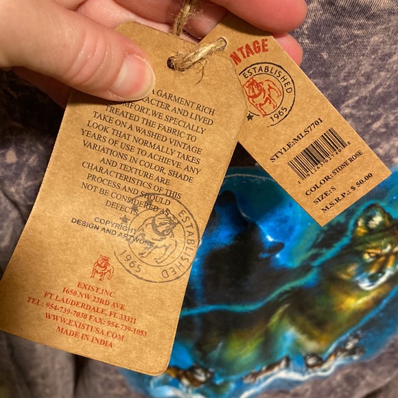 US VINTAGE brand souvenir long sleeved tshirt. Black Hills SD. Size small. NWT! - Picture 6 of 9